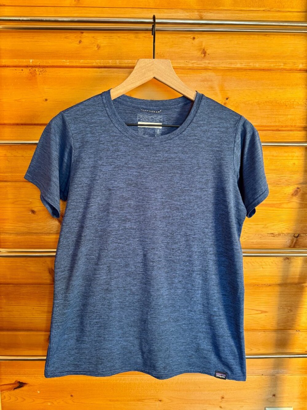 Patagonia Women's Capilene Cool Daily Short Sleeve T Shirt - Navy blue, Small